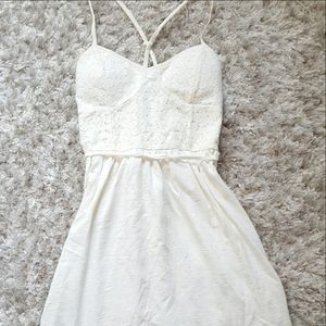 Sleeveless White Lace Dress